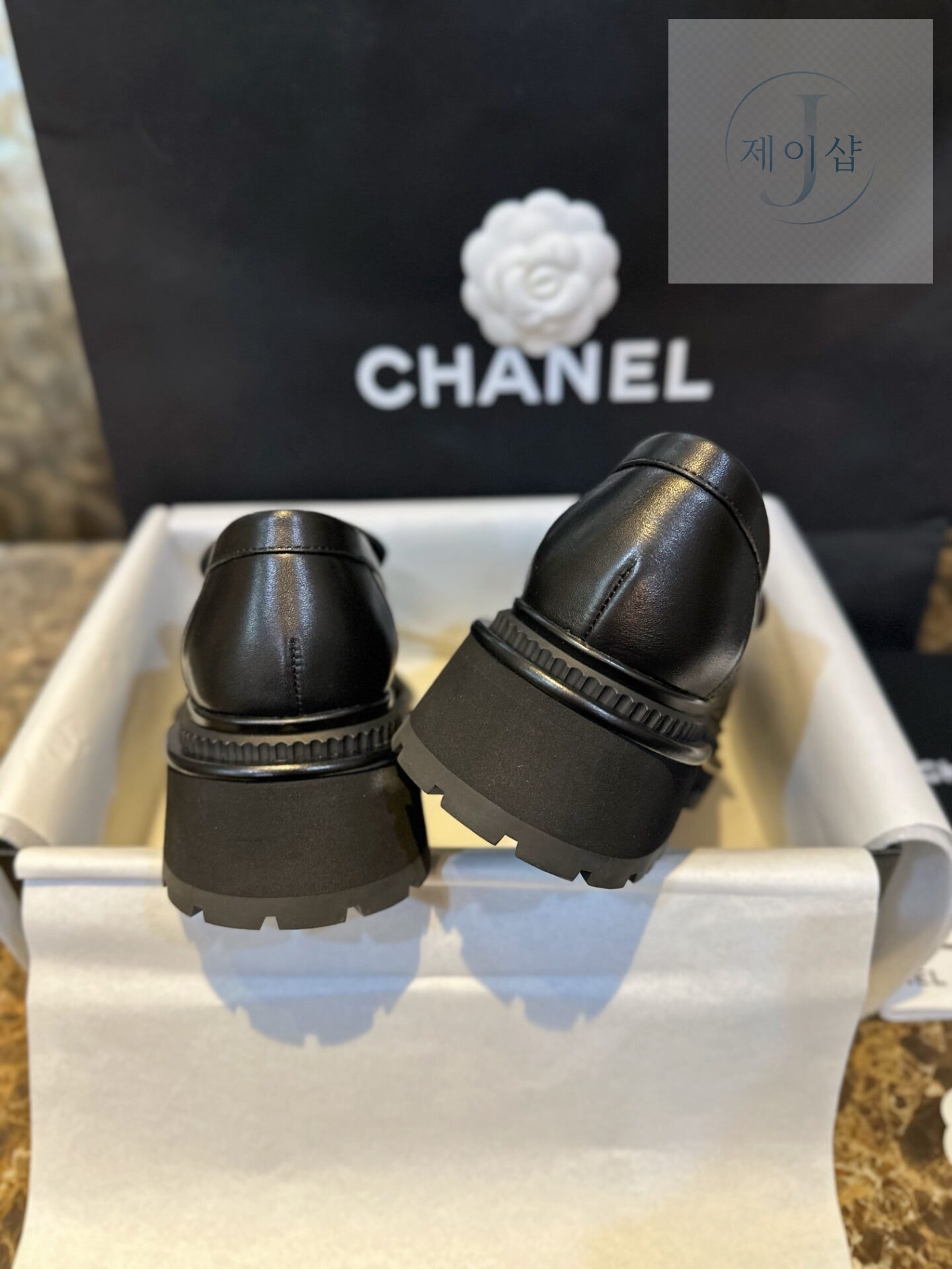 샤넬 23A 퀼팅 블랙 카프스킨 로퍼 “35SIZE – 40SIZE” - 상세 이미지