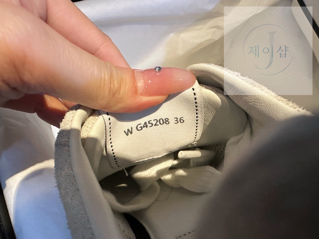 샤넬 23B CC로고 벨벳 스웨이드 스니커즈 （터보） - 상세 이미지