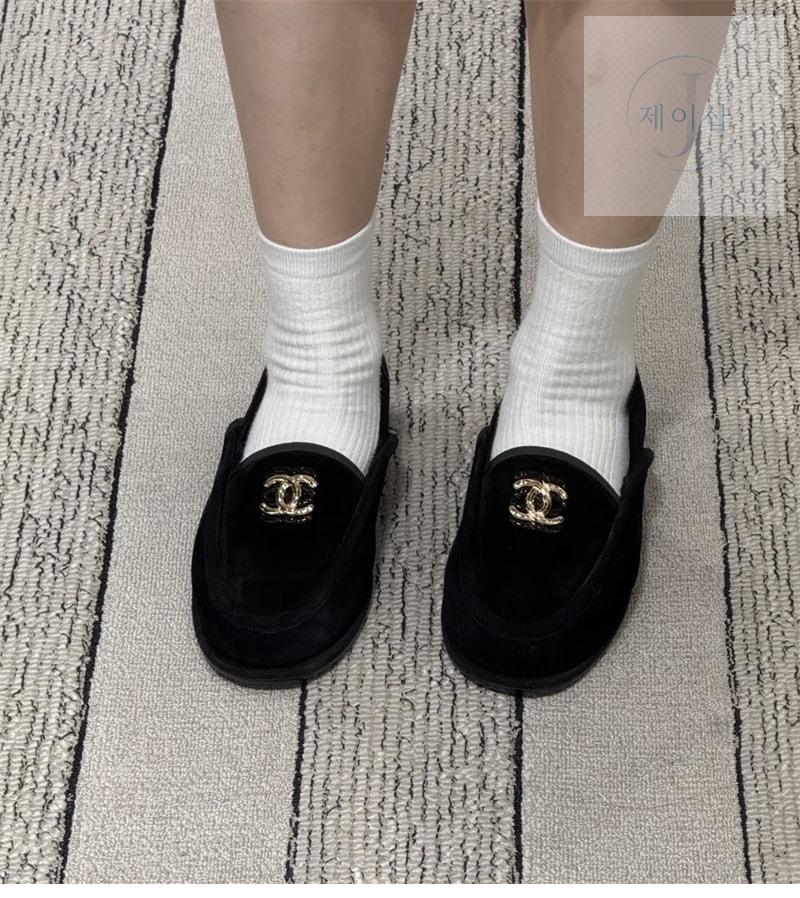 샤넬 25K CC로고 시어링 슬링백 뮬 - 상세 이미지