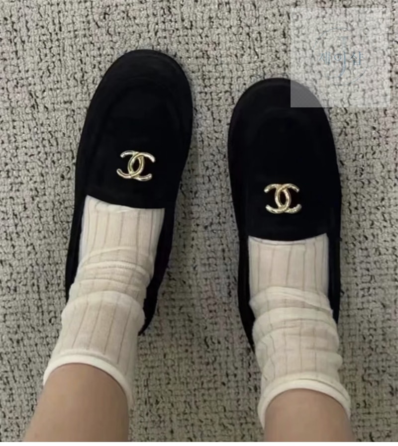 샤넬 25K 스웨이드 시어링 모카신 로퍼 - 상세 이미지