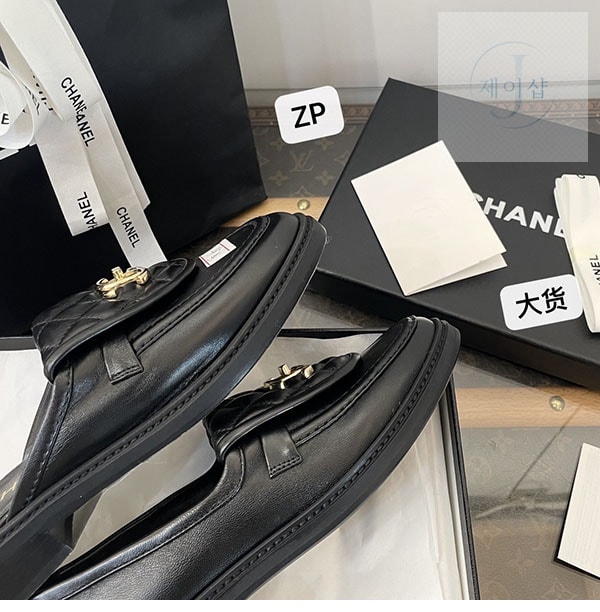 샤넬 cc로고 턴락 퀼팅 모카신 로퍼 - 상세 이미지