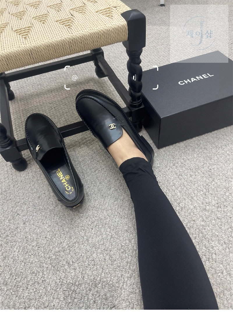 샤넬 미니 CC로고 로퍼 - 상세 이미지