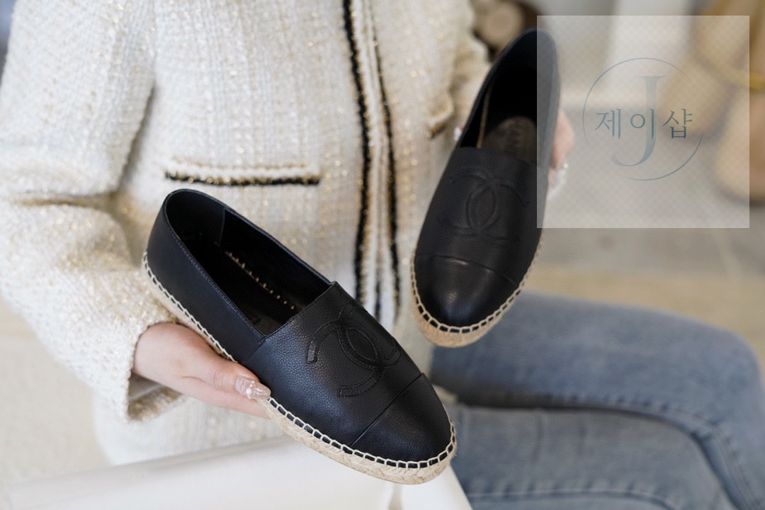 샤넬 블랙 레더 에스파듀 “35SIZE – 41SIZE” - 상세 이미지