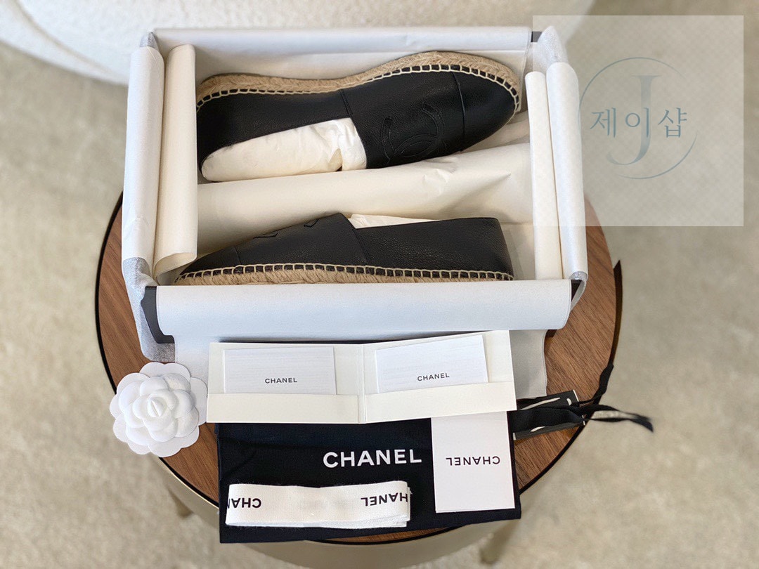 샤넬 블랙 레더 에스파듀 “35SIZE – 41SIZE” - 상세 이미지