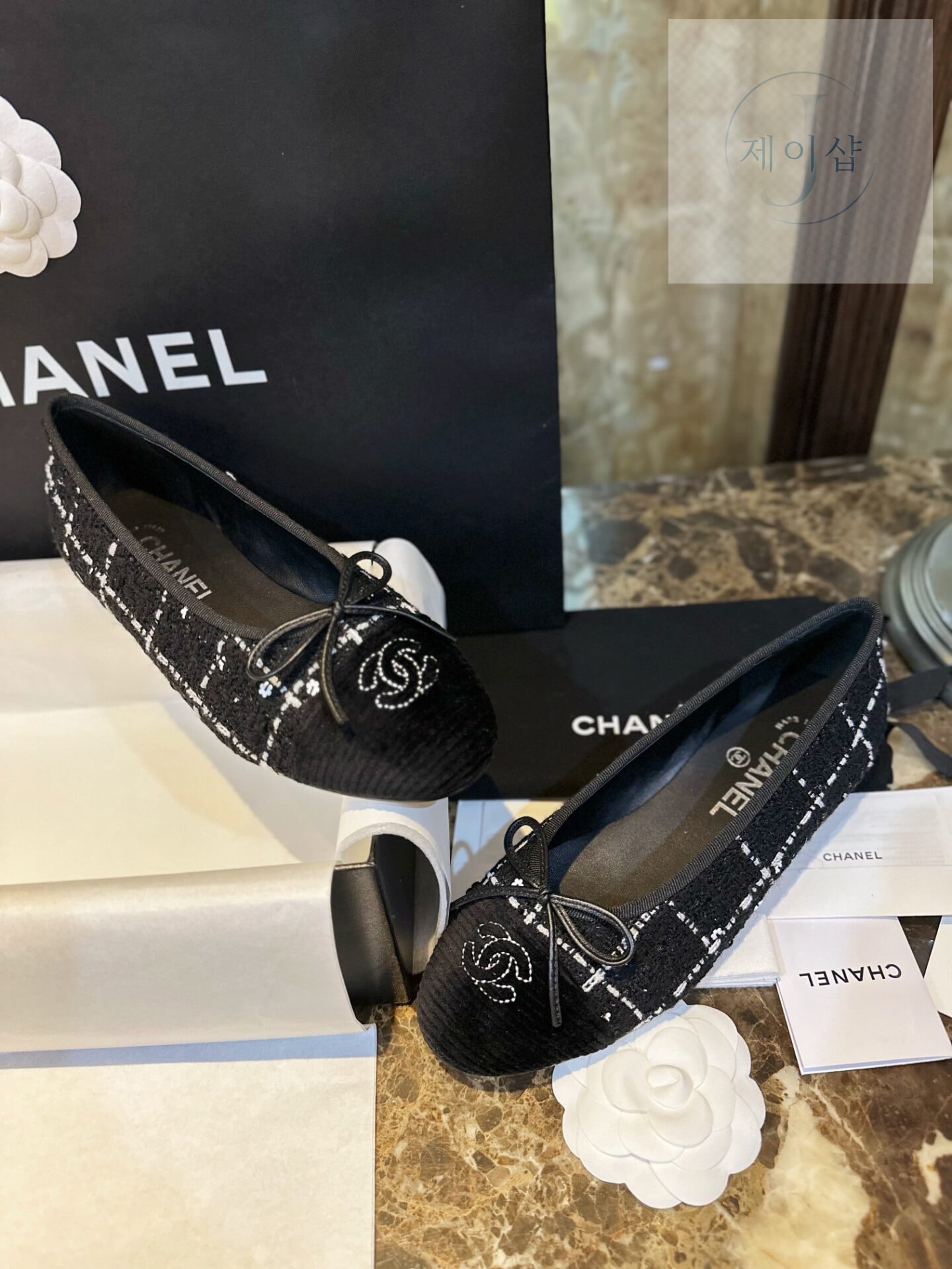 샤넬 블랙 트위드 발레리나 플랫 슈즈 “35SIZE – 41SIZE” - 상세 이미지