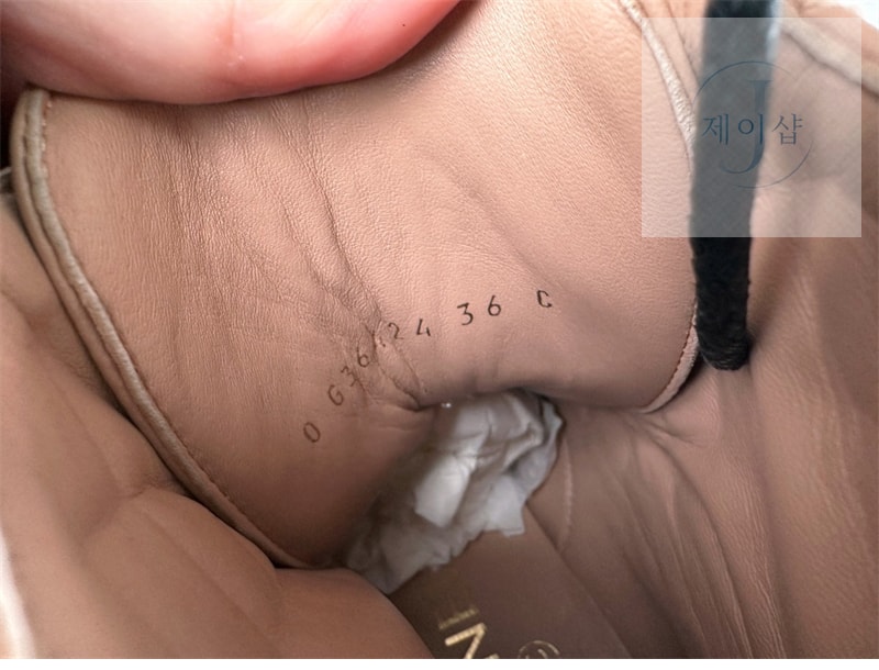 샤넬 퀼팅 레이스업 컴뱃 부츠 (터보) - 상세 이미지