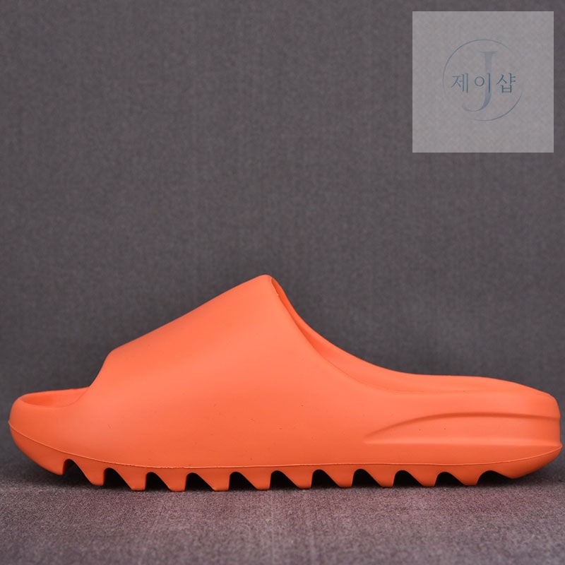 아디다스 이지 슬라이드 “ADULTS” Yeezy Slide GZ0953