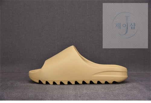 아디다스 이지 슬라이드 “DESSAN” Yeezy Slide FW6344 - 상세 이미지