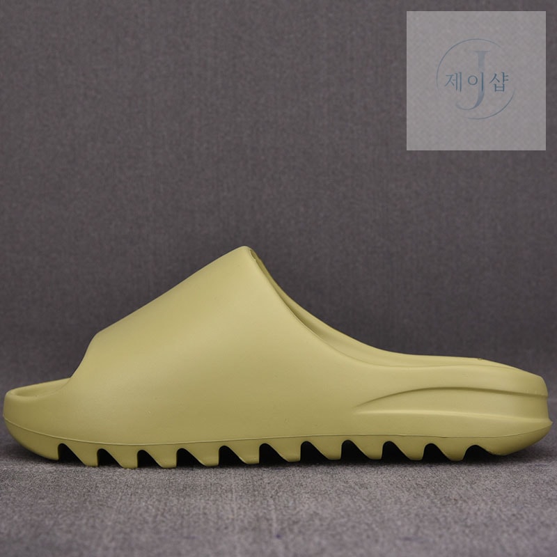 아디다스 이지 슬라이드 “RESIN” Yeezy Slide FX0494