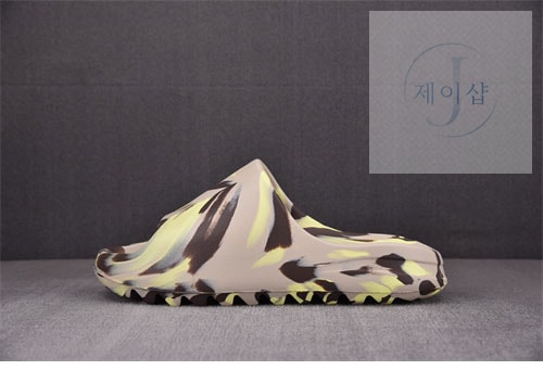 아디다스 이지 슬라이드 “ZEBRA” Yeezy Slide MX FZ5899 - 상세 이미지