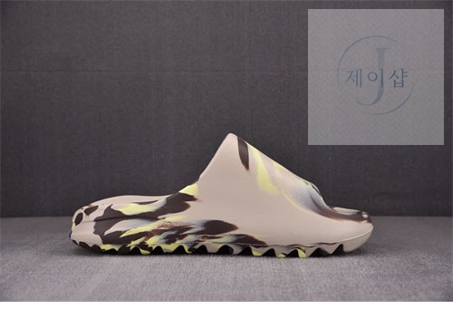 아디다스 이지 슬라이드 “ZEBRA” Yeezy Slide MX FZ5899 - 상세 이미지