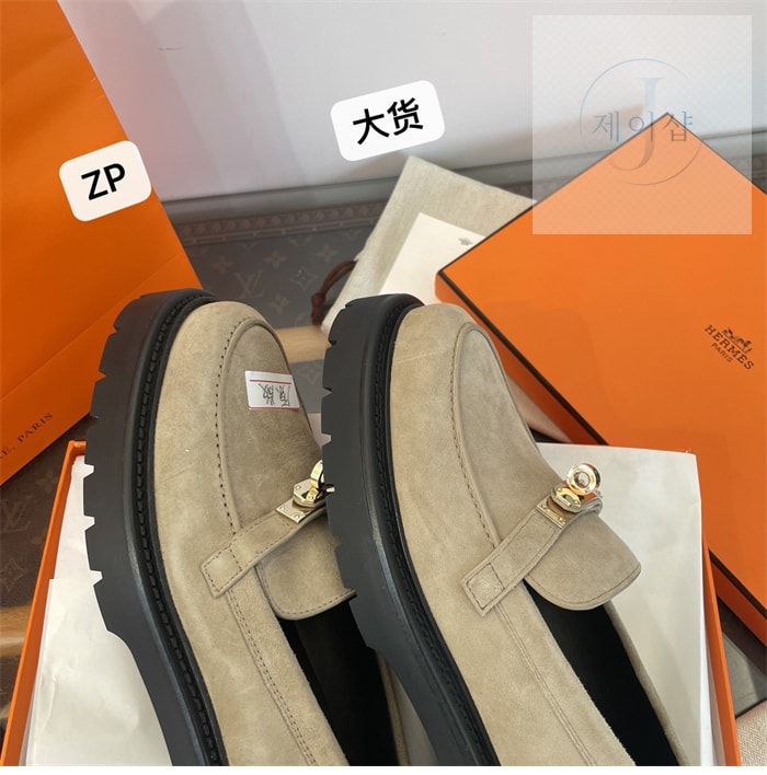 에르메스 켈리 버클 로퍼 - 상세 이미지