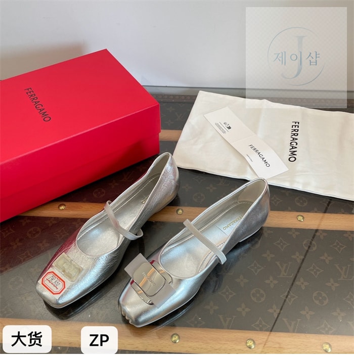 페레가모 뉴 바라 플레이트 발레플랫 - 상세 이미지
