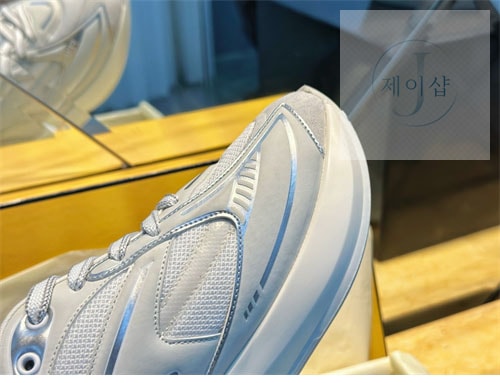 펜디 퍼스트1 패널 로우탑 스니커즈 - 상세 이미지