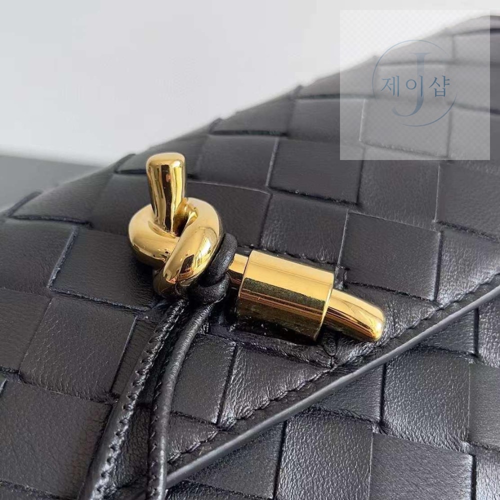 Bottega Veneta Andiamo Wallet - 상세 이미지