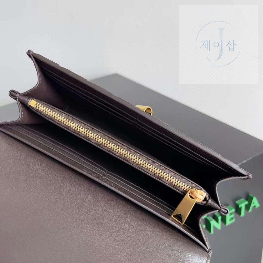 Bottega Veneta Andiamo Wallet - 상세 이미지