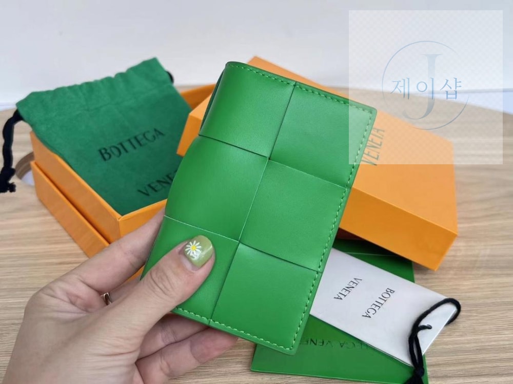 Bottega Veneta Cassete Flap Card Case