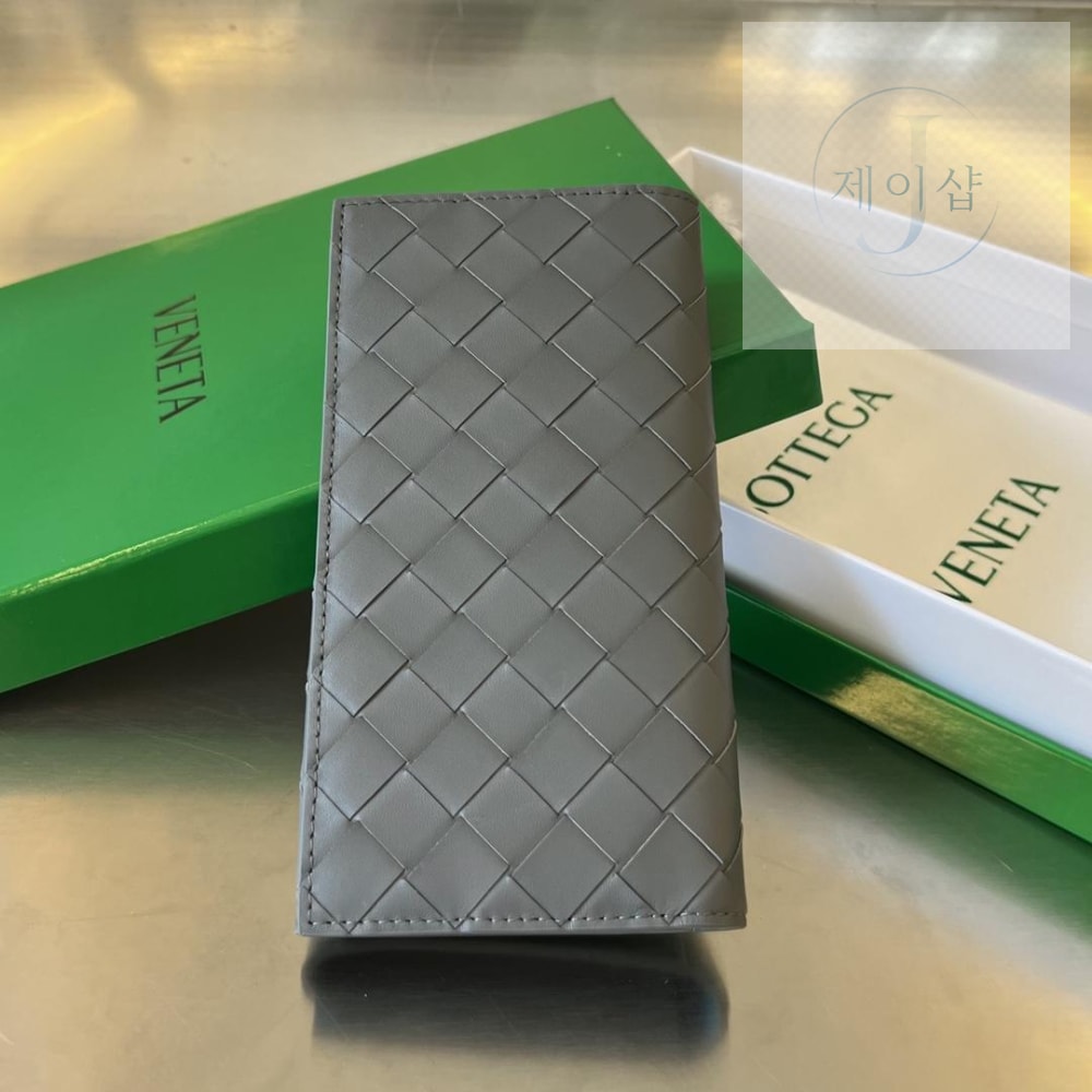 Bottega Veneta Intrecciato Vertical Wallet - 상세 이미지