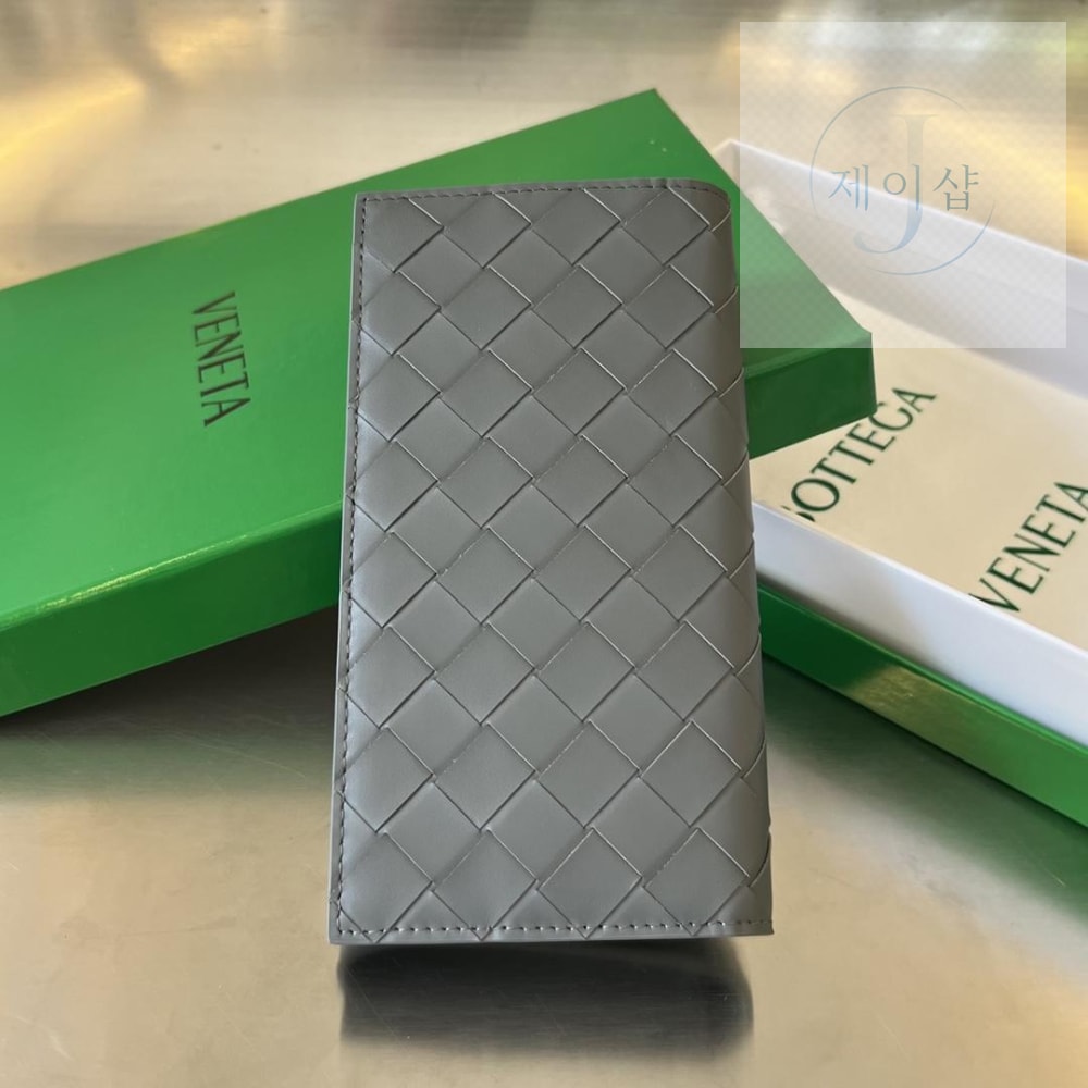 Bottega Veneta Intrecciato Vertical Wallet - 상세 이미지