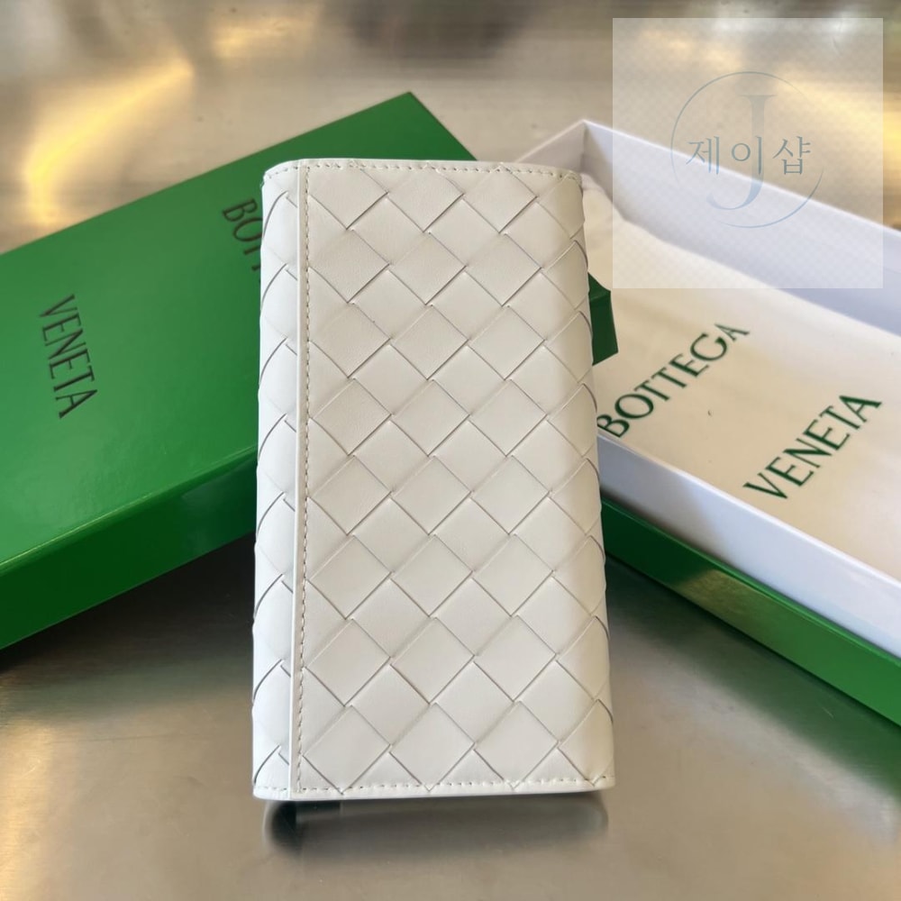Bottega Veneta Intrecciato Vertical Wallet - 상세 이미지