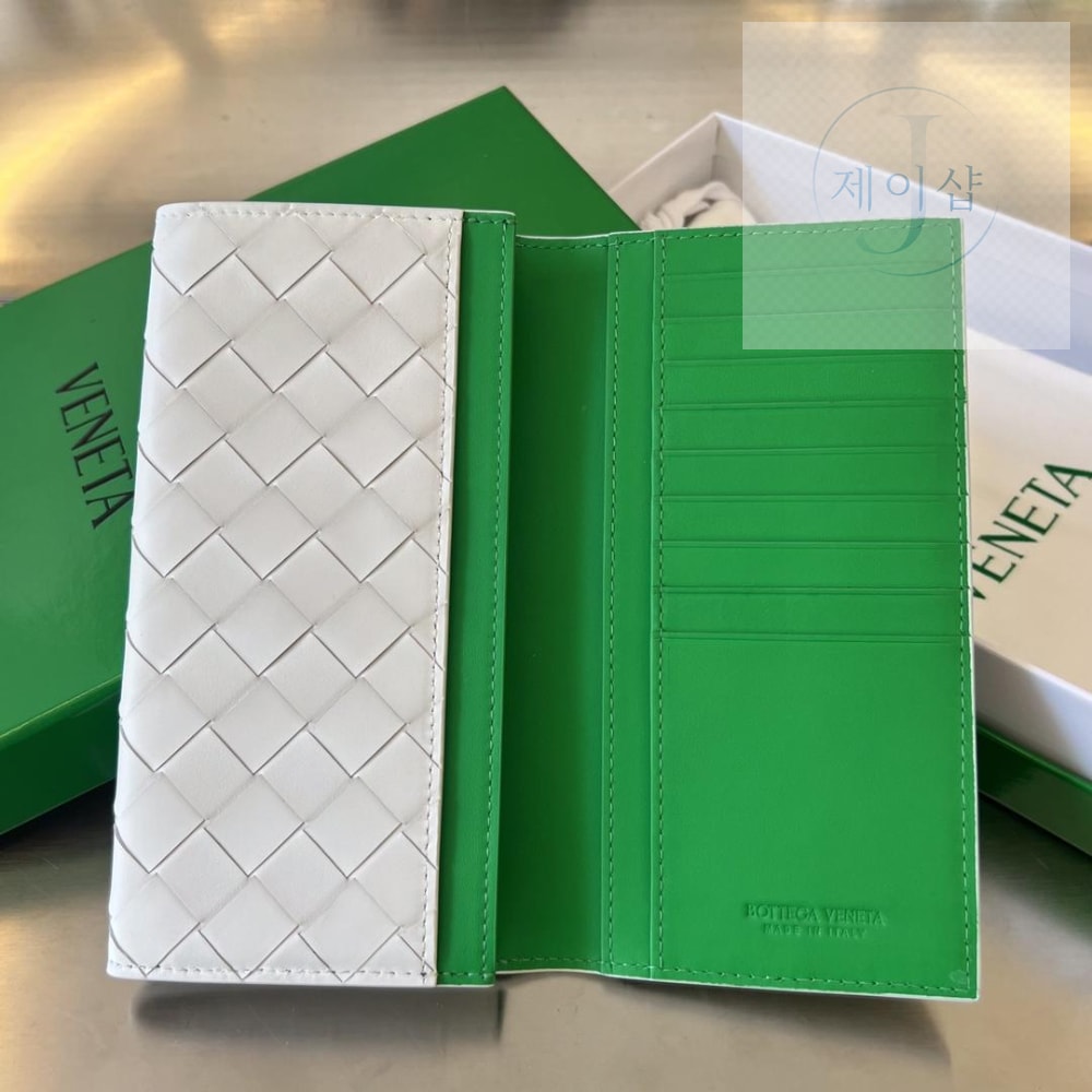 Bottega Veneta Intrecciato Vertical Wallet - 상세 이미지