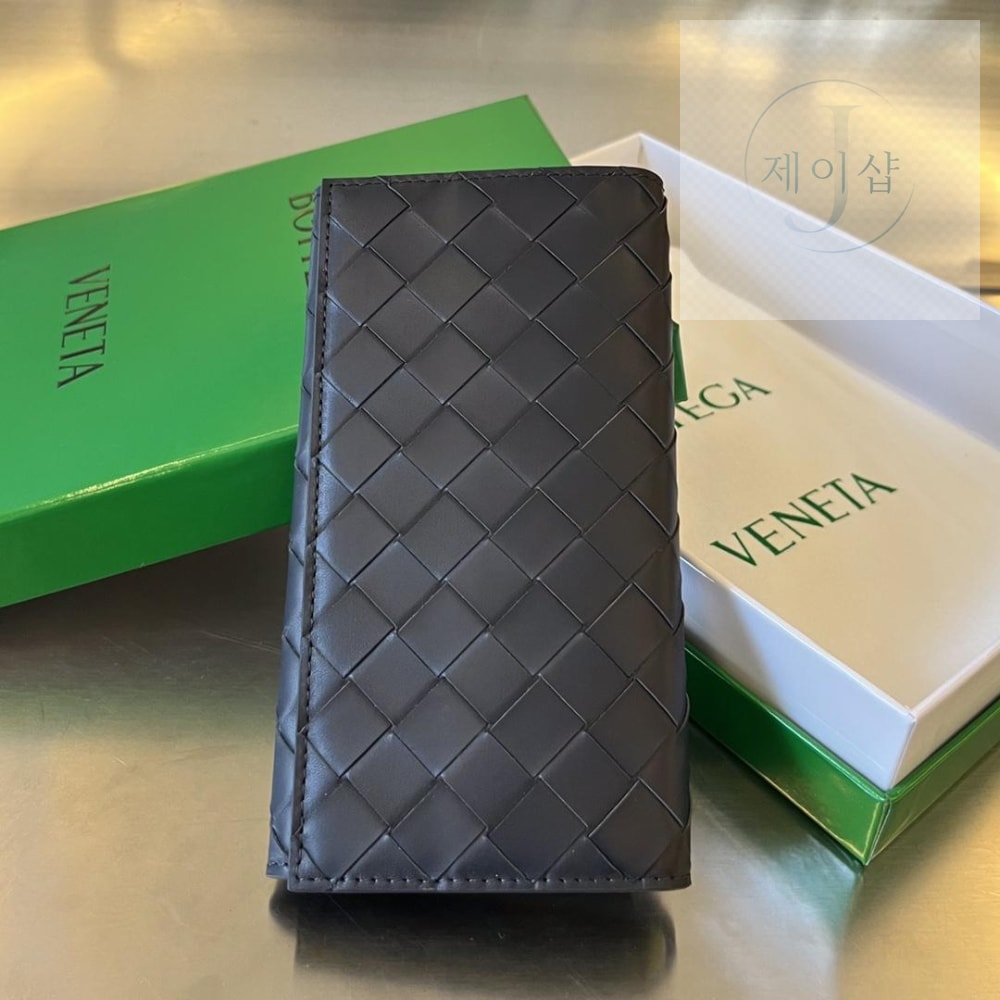 Bottega Veneta Intrecciato Vertical Wallet - 상세 이미지