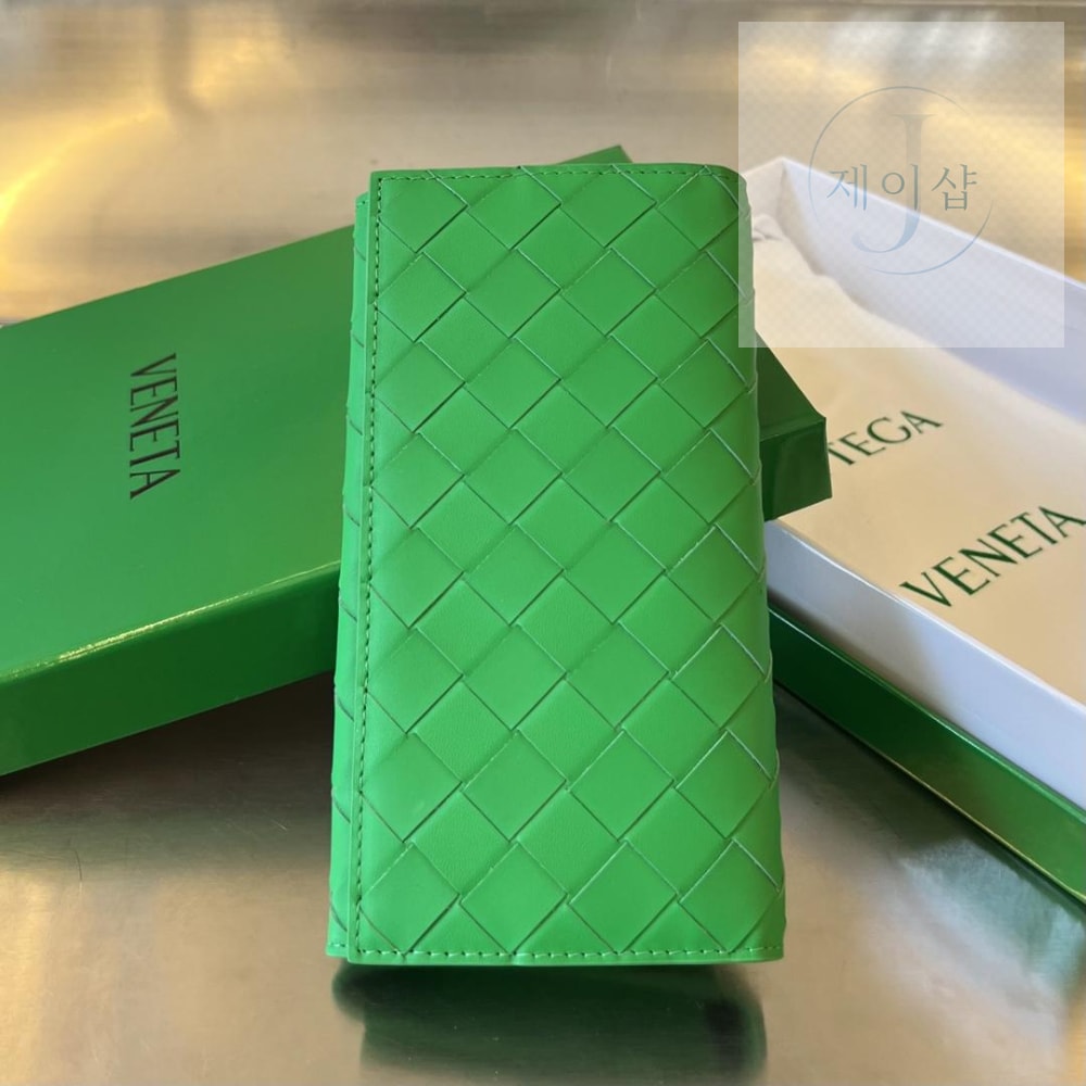 Bottega Veneta Intrecciato Vertical Wallet - 상세 이미지