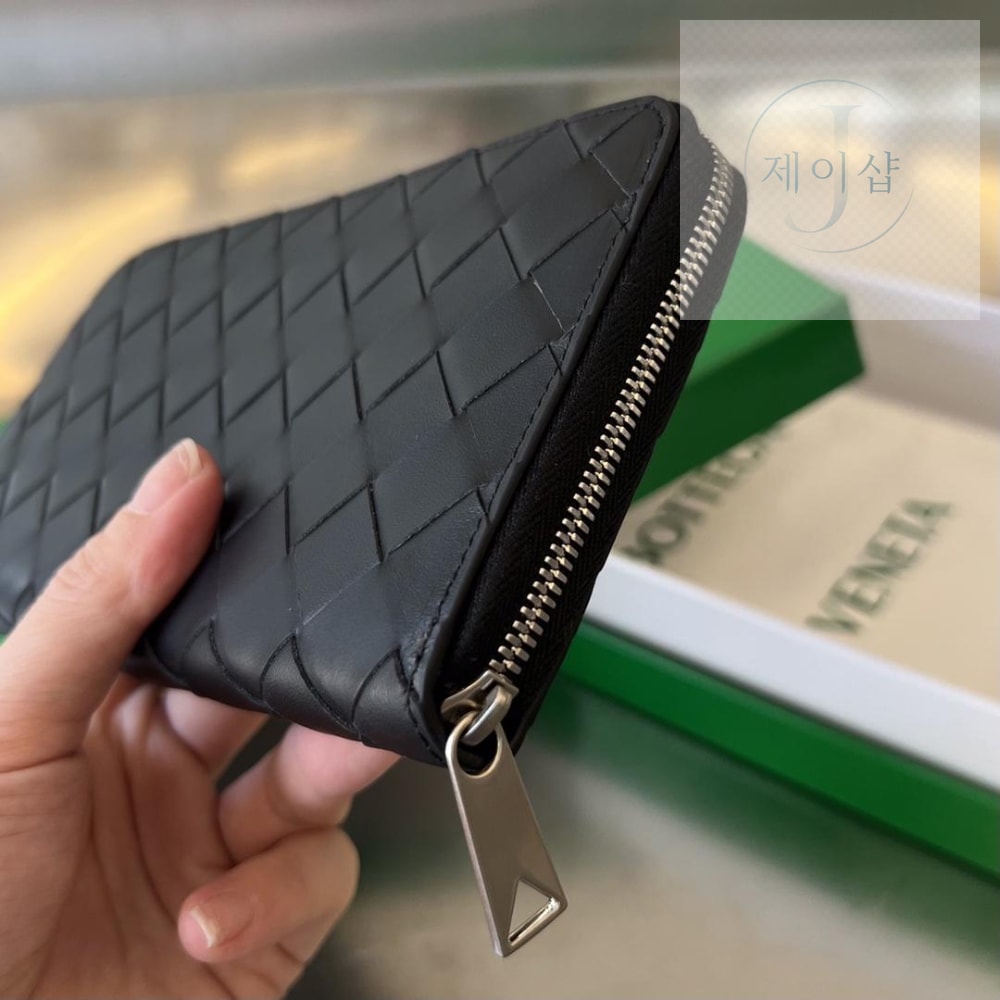 Bottega Veneta Intrecciato Vertical Zippy - 상세 이미지