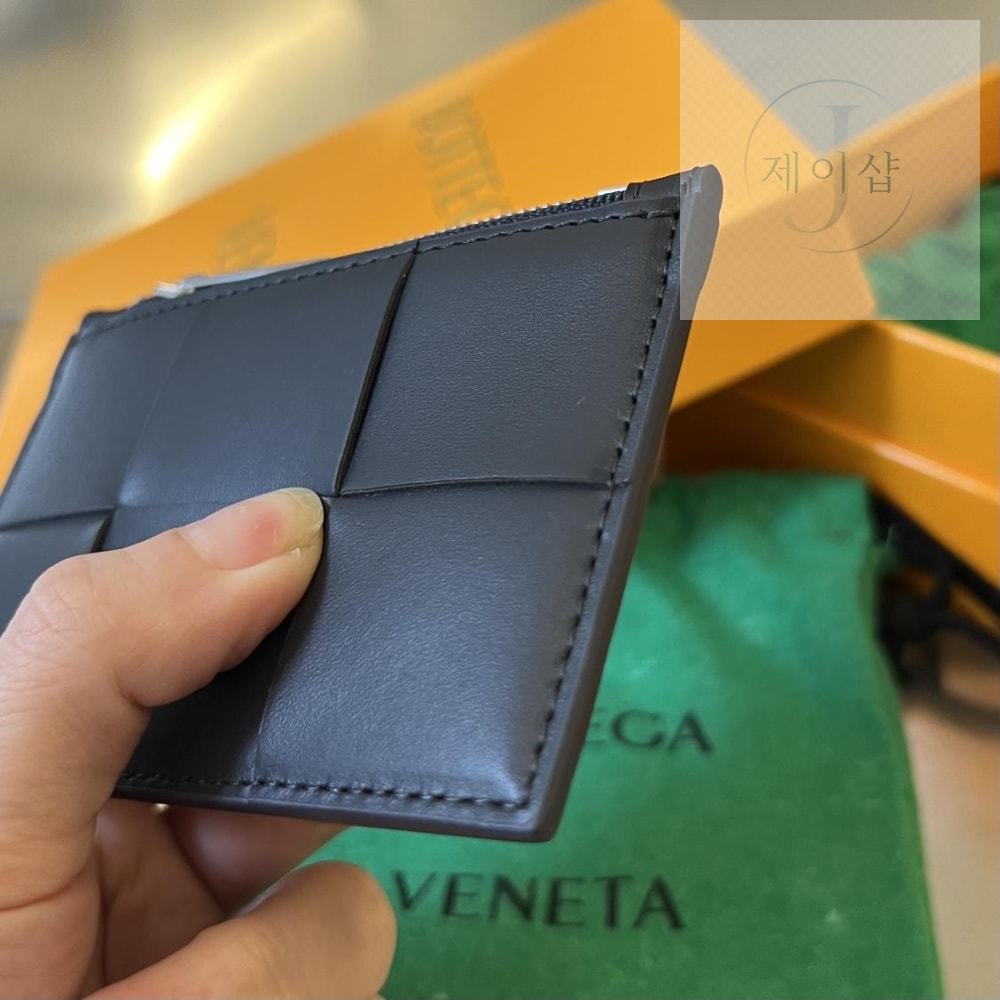 Bottega Veneta Zipped Card Case - 상세 이미지
