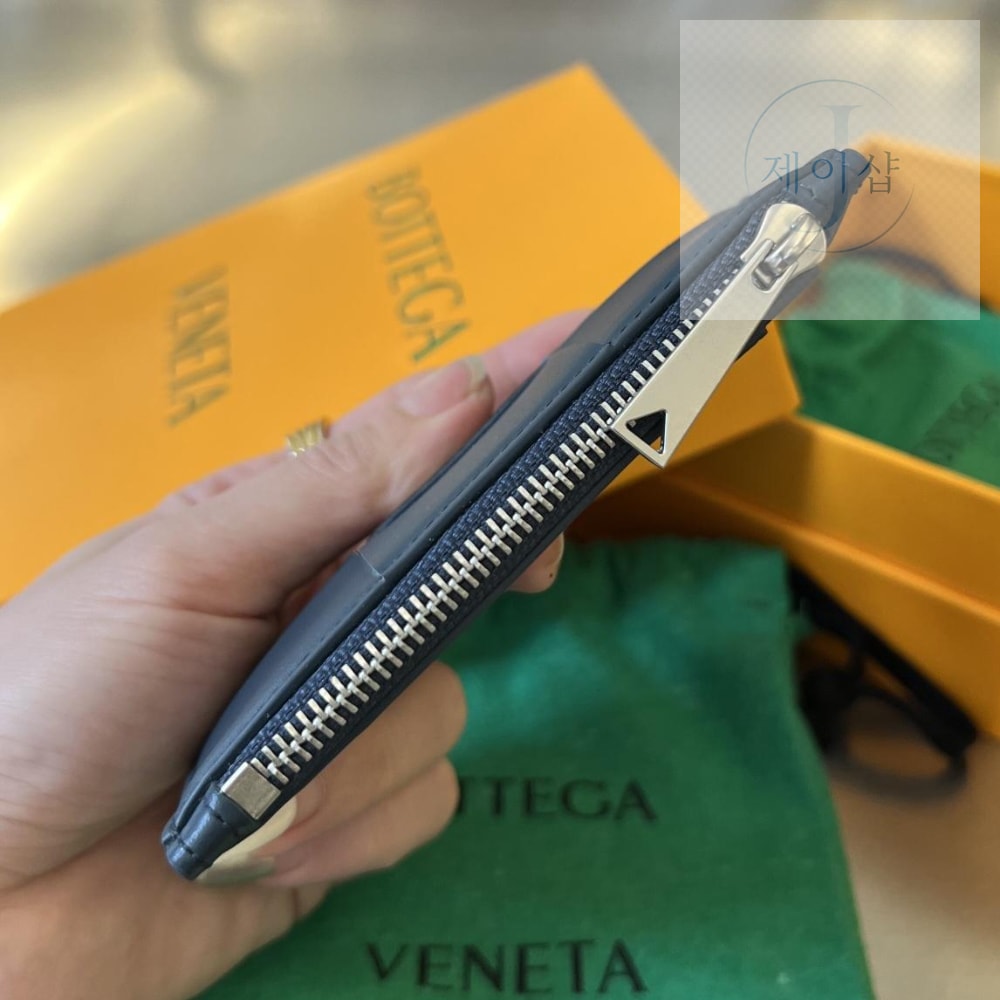 Bottega Veneta Zipped Card Case - 상세 이미지