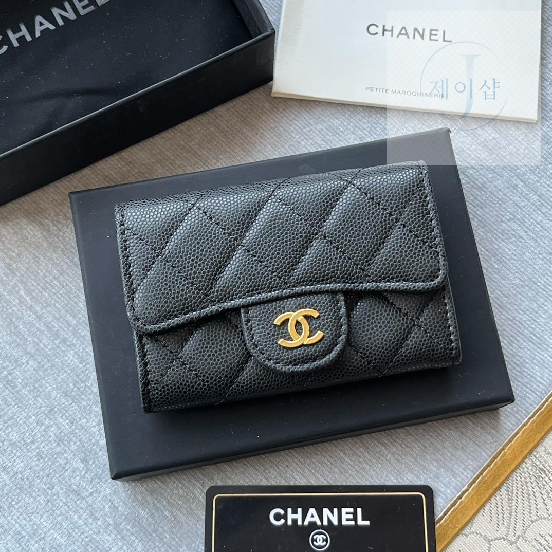 Chanel AP0214