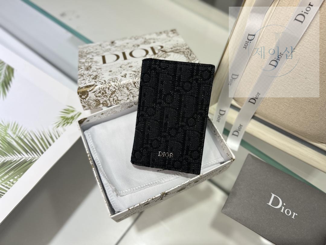 Dior Fold Card Holder