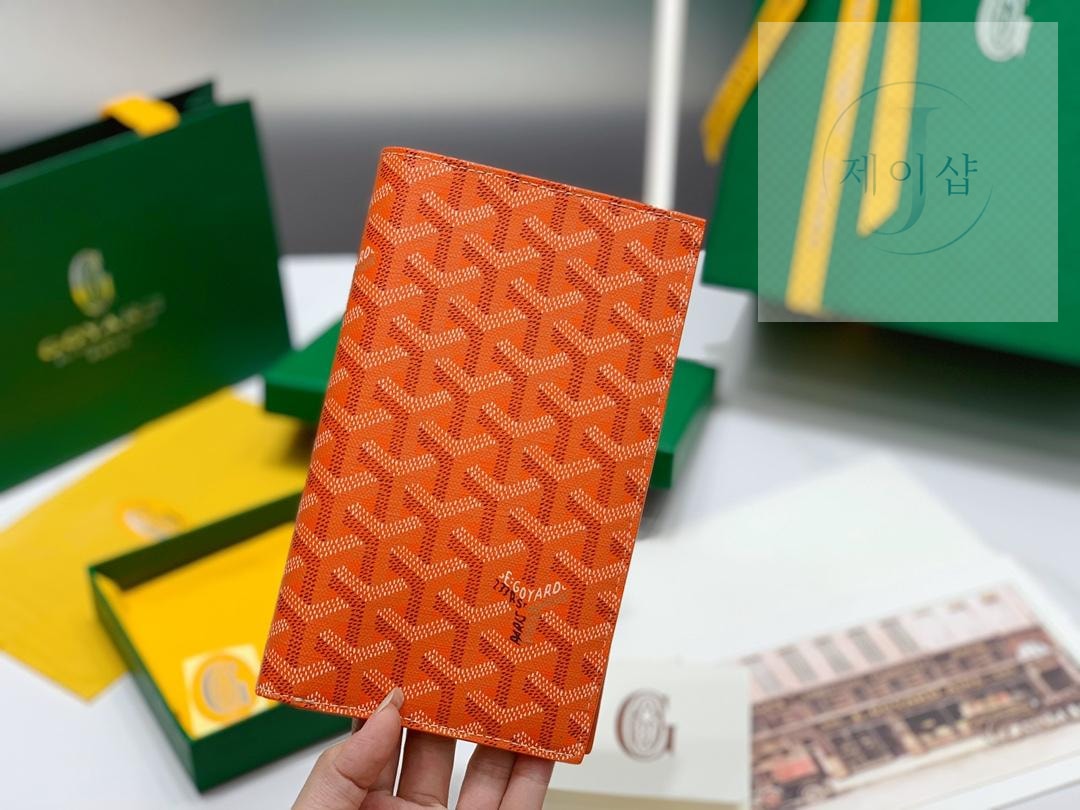 Goyard Bi Fold Long Wallet