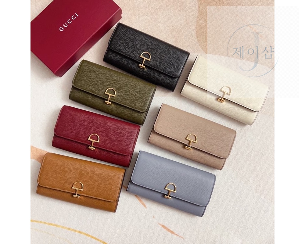 Gucci 828147