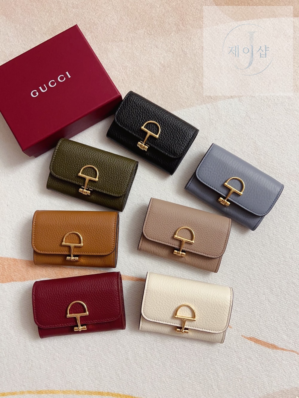 Gucci 828148
