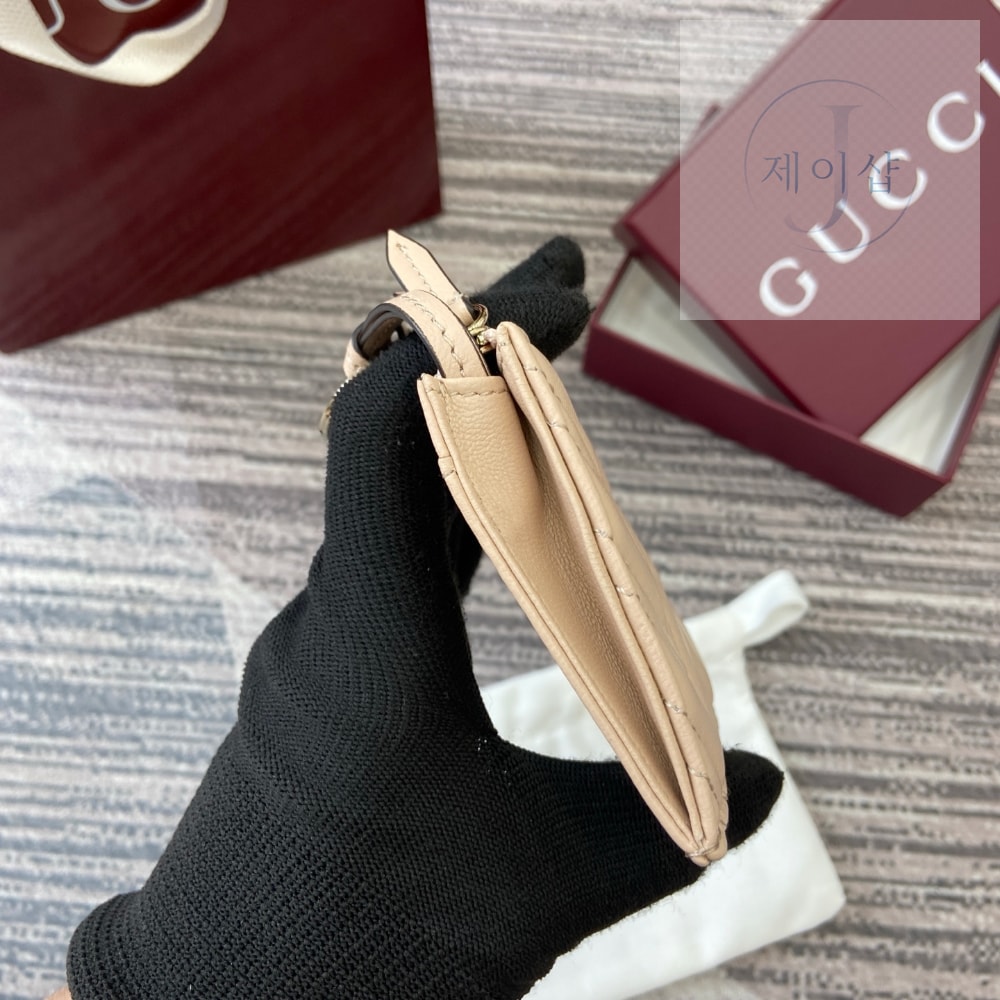 Gucci 837747 - 상세 이미지