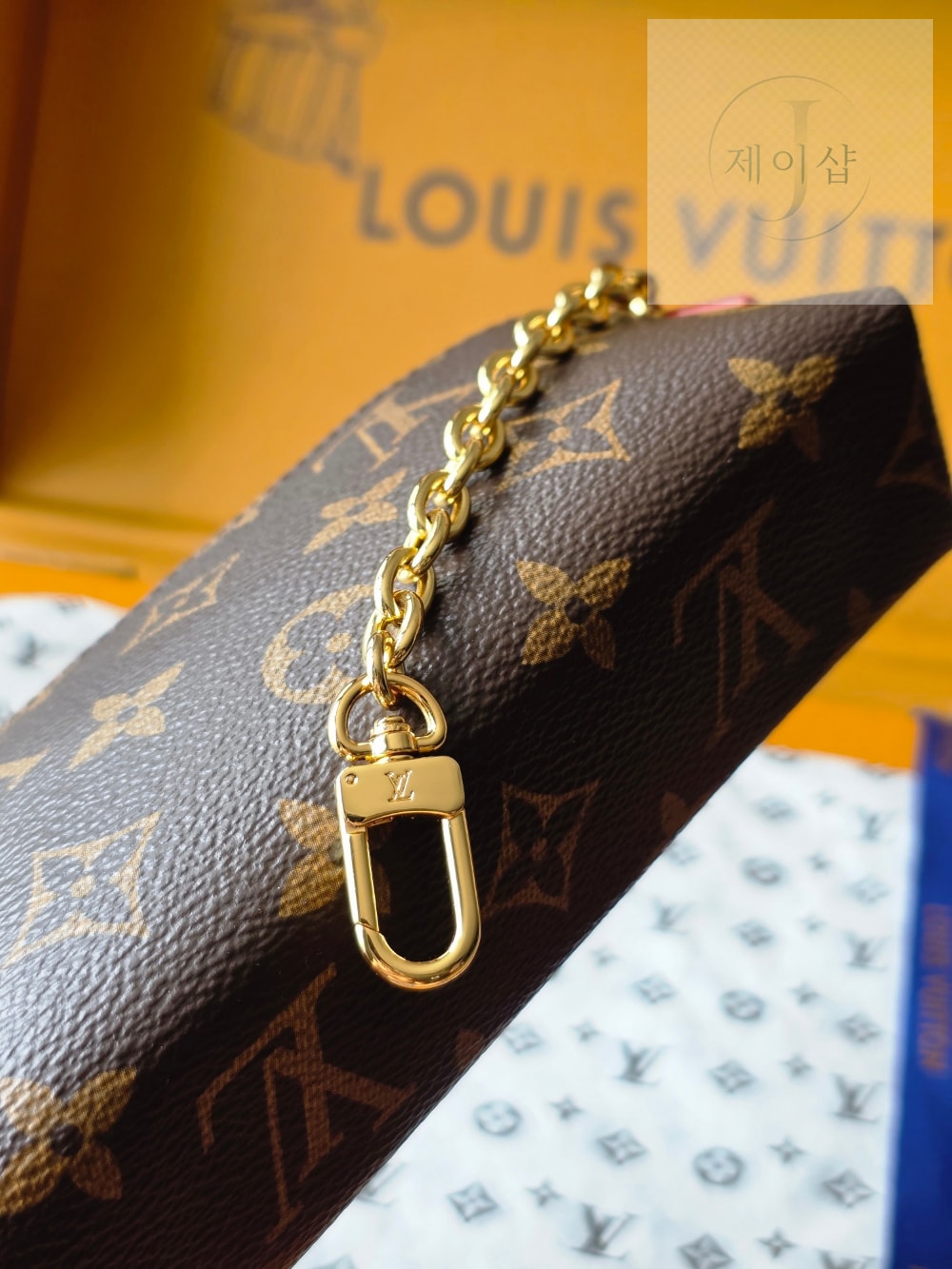 Lv M25694 - 상세 이미지