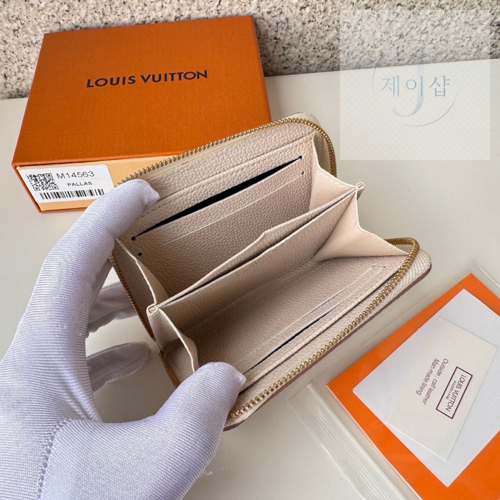 Louis Vuitton M14563 - 상세 이미지