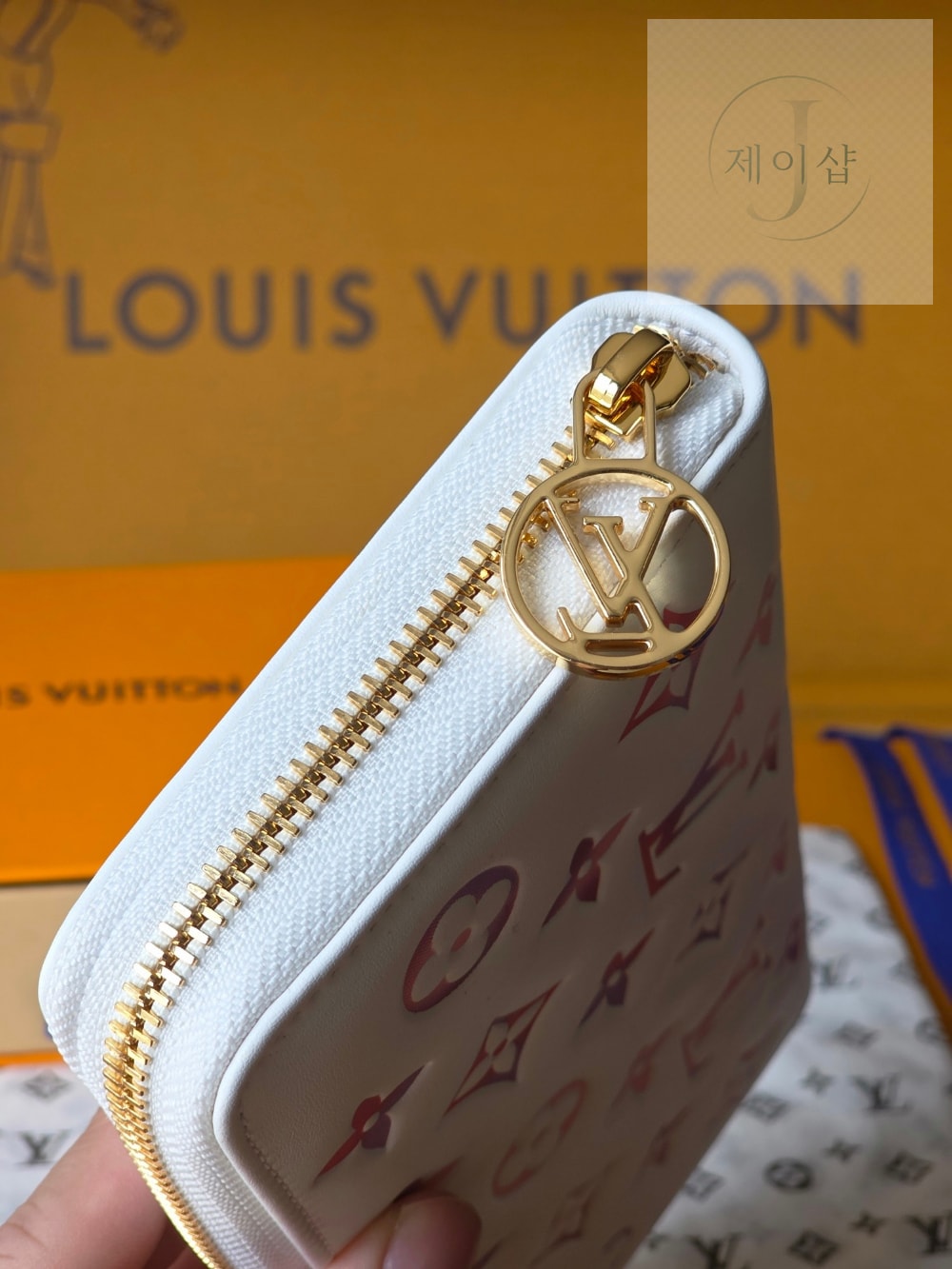 Louis Vuitton M15091 - 상세 이미지