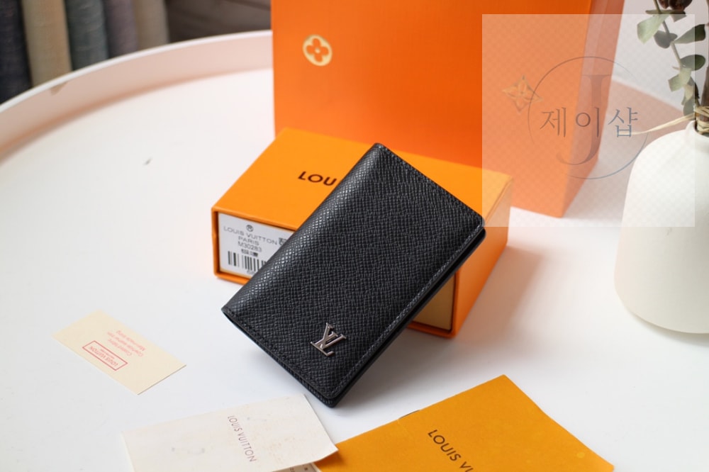 Louis Vuitton M30283