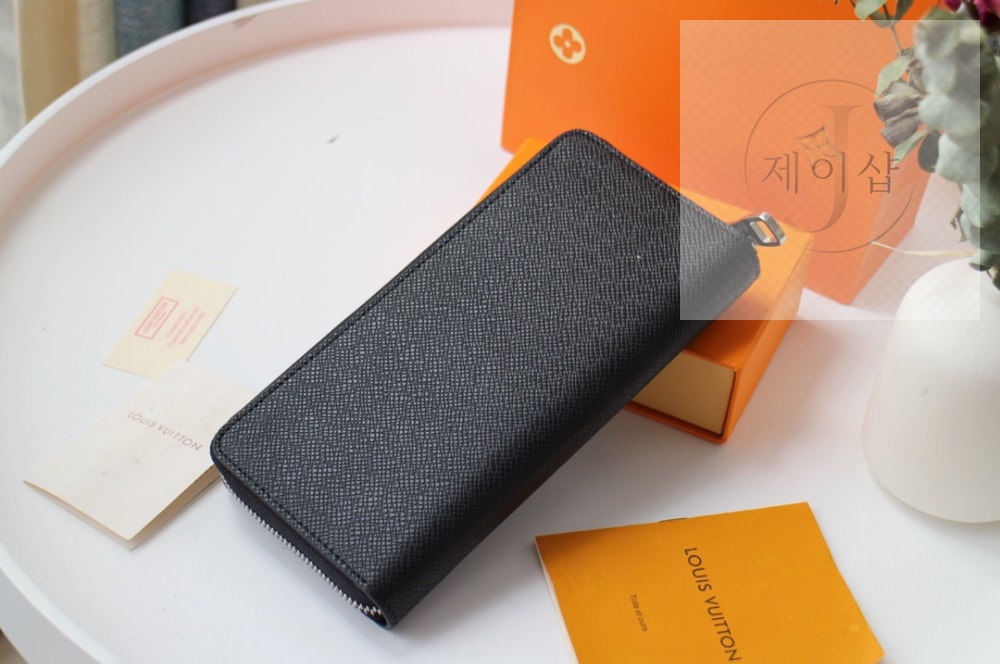 Louis Vuitton M30317 - 상세 이미지