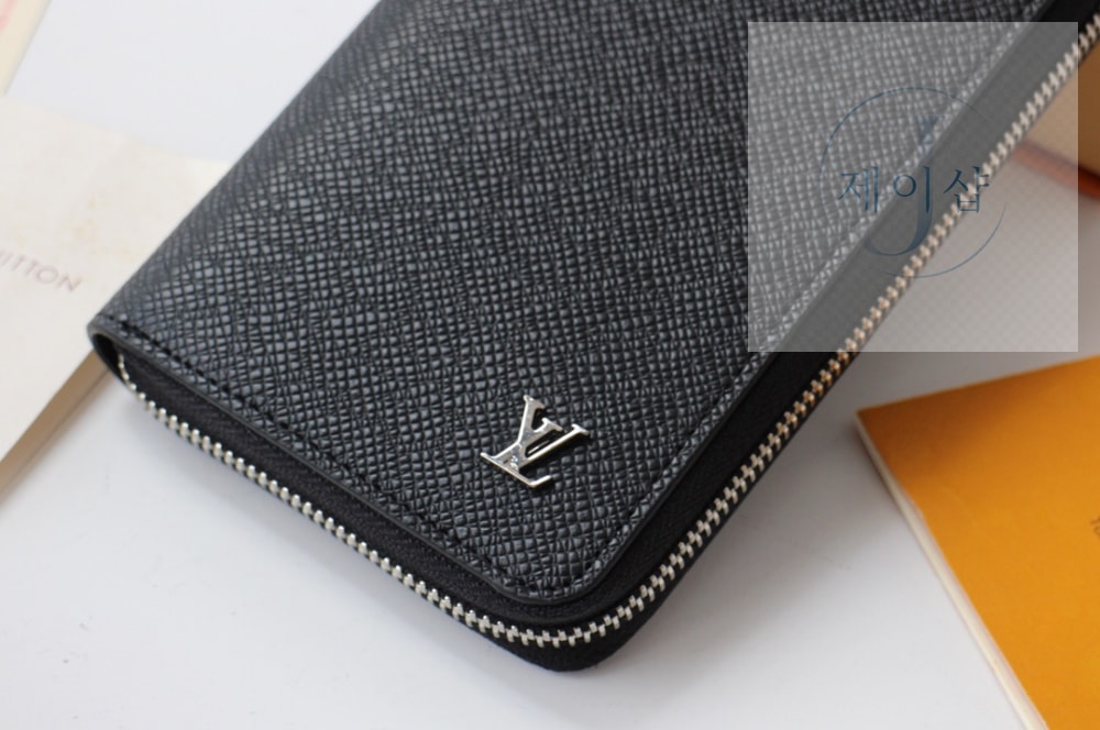 Louis Vuitton M30317 - 상세 이미지