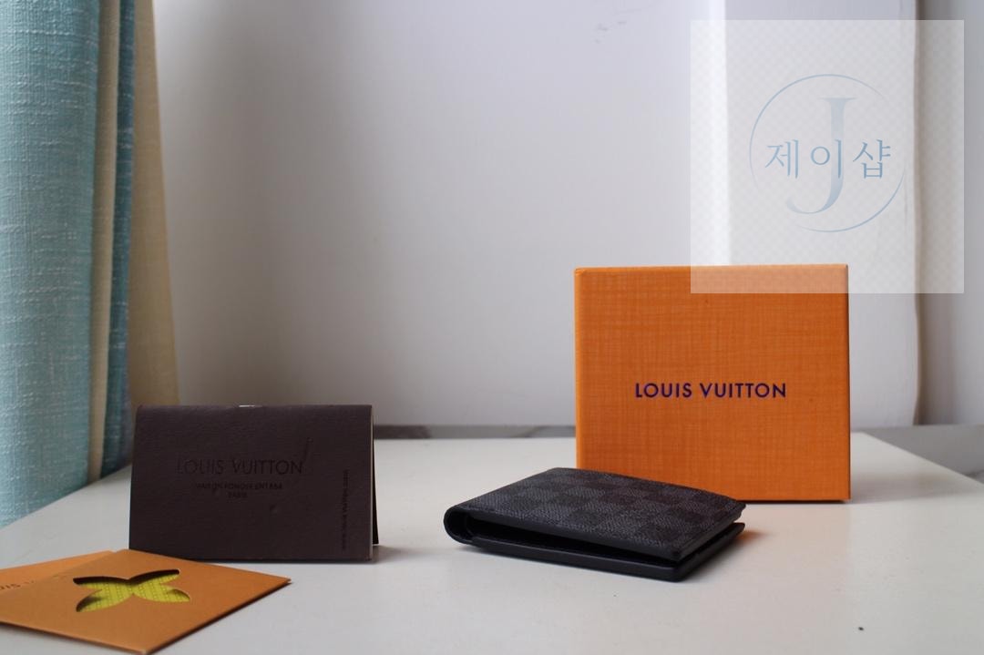 Louis Vuitton M60895 - 상세 이미지