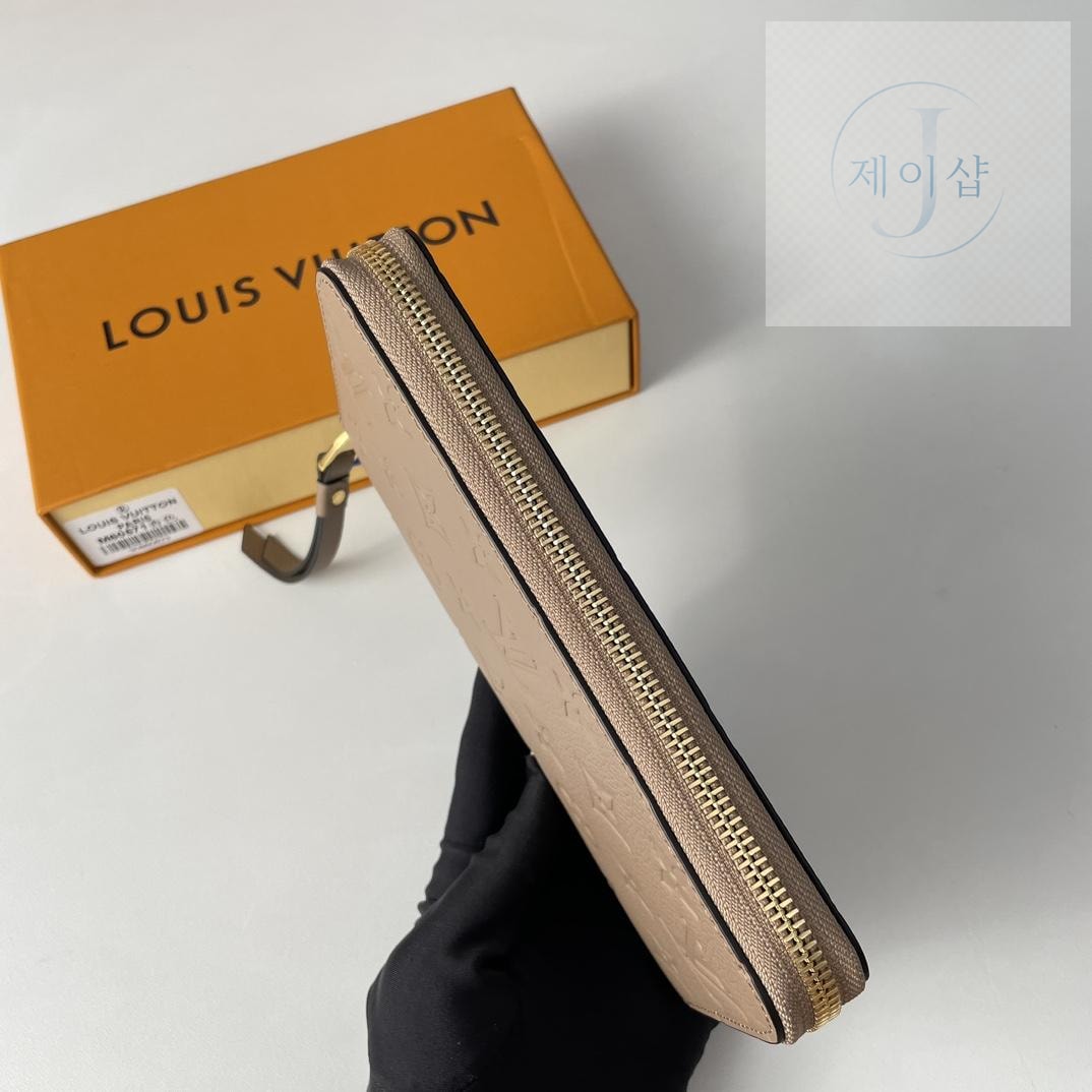 Louis Vuitton M62121 - 상세 이미지