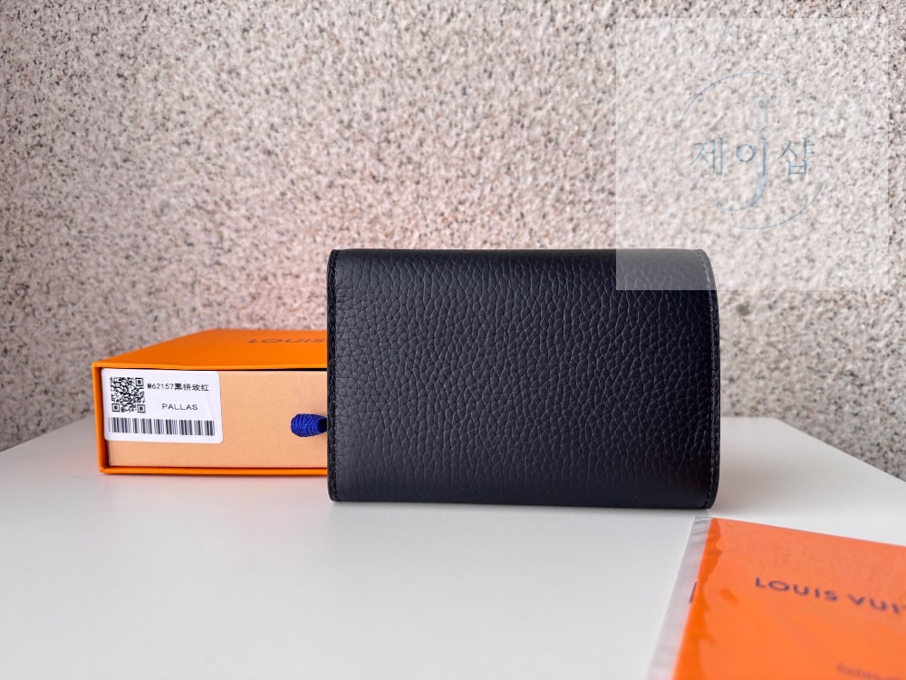 Louis Vuitton M62157 - 상세 이미지