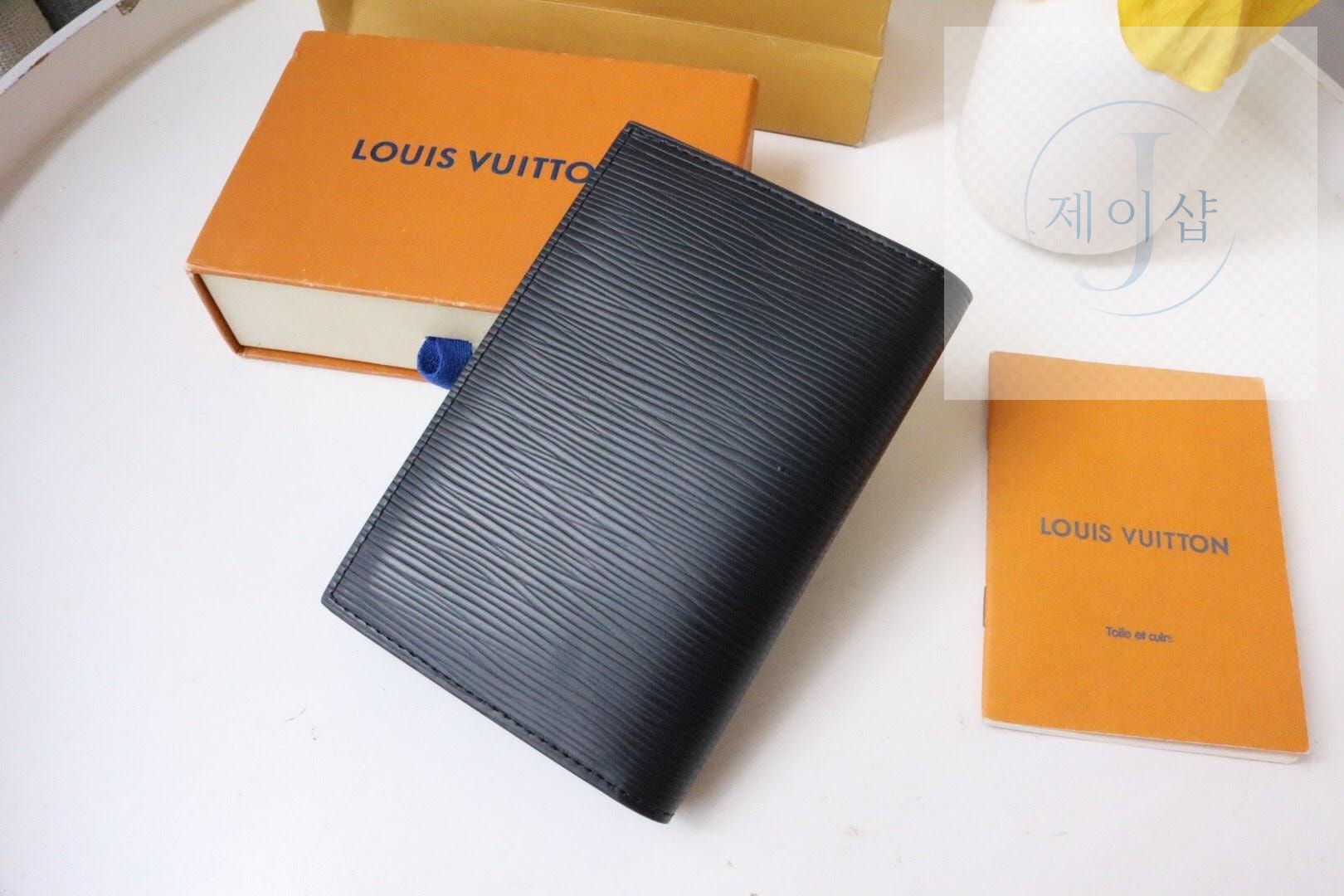 Louis Vuitton M63914 - 상세 이미지