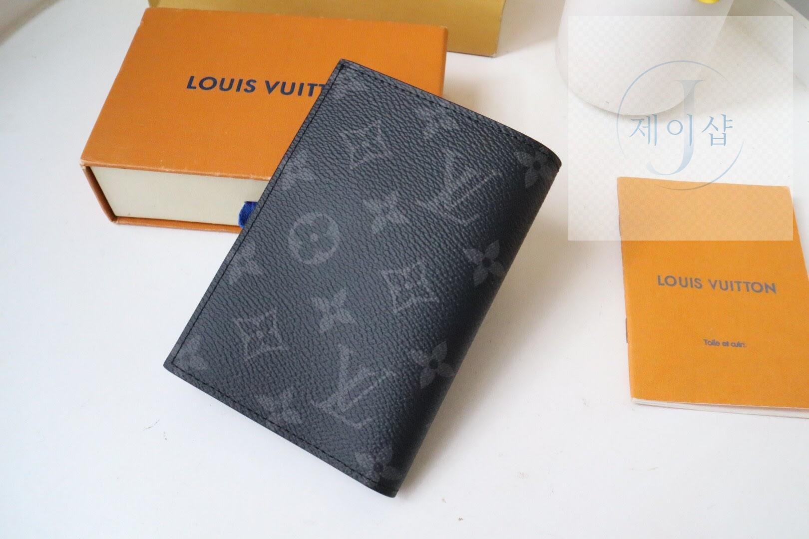 Louis Vuitton M64501 - 상세 이미지