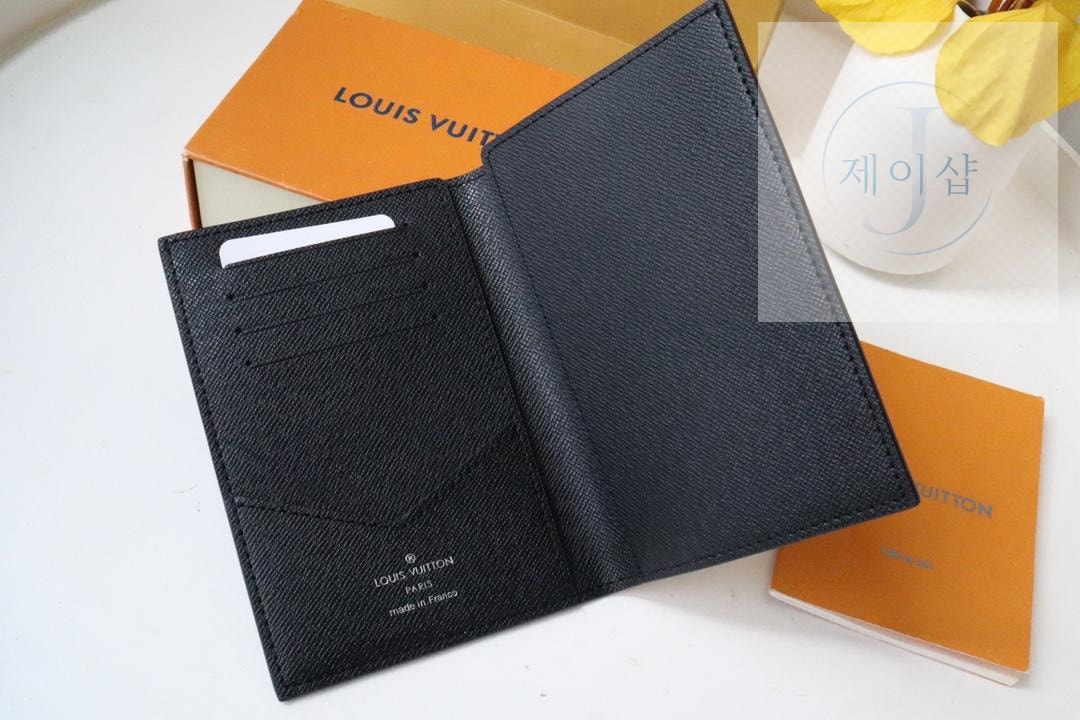 Louis Vuitton M64501 - 상세 이미지