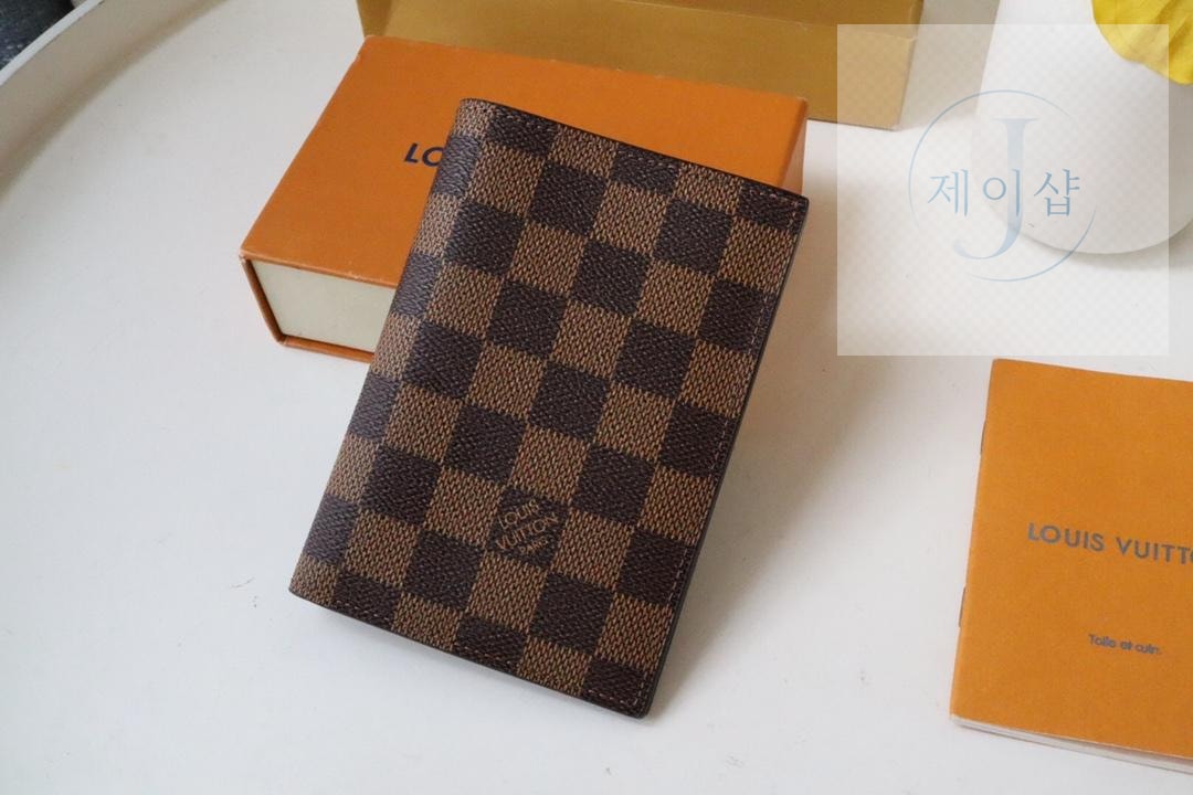 Louis Vuitton M64501 - 상세 이미지