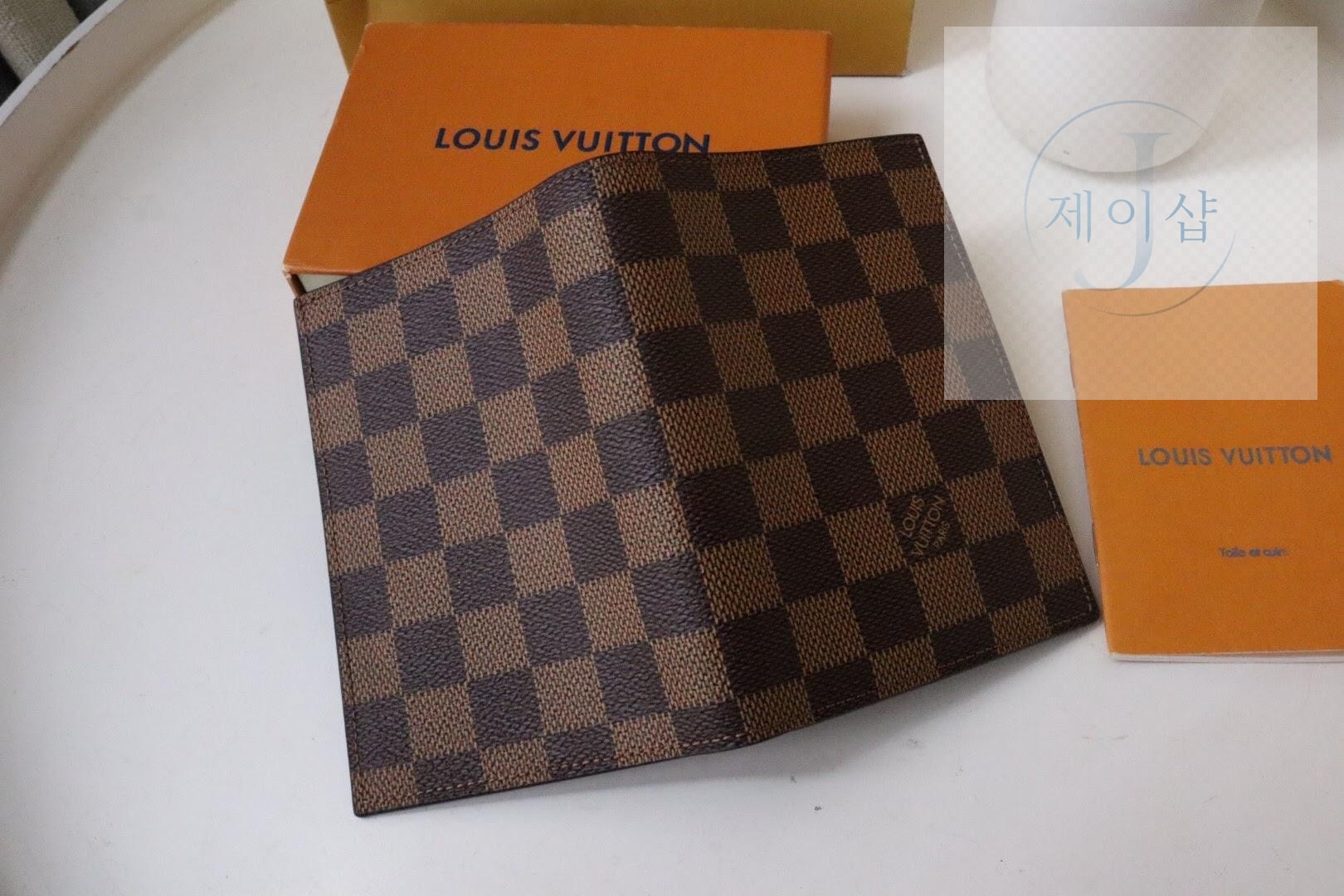 Louis Vuitton M64501 - 상세 이미지